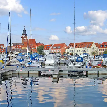 1 Bedroom Gorgeous In Waren Mritz Apartman *